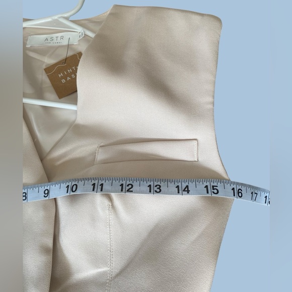 ASTR The Jacinda Dress NWT Natural Size S - Picture 15 of 15